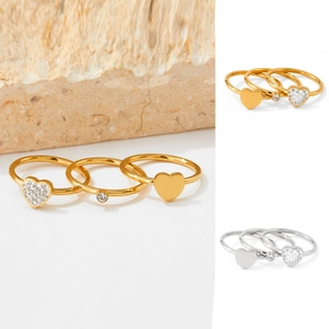 Anelli Cuore Delicati Acciaio Inossidabile Zircone Micro Pavé Cuore Lucido Pietra Rotonda Gioielli Moda Donna