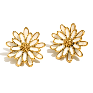 Ohrstecker aus 18K vergoldetem Edelstahl mit Gänseblümchen-Motiv und weißer Emaille