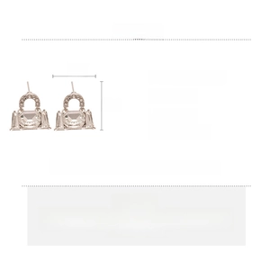 Detail specifications of sparkling handbag shaped rhinestone stud earrings with measurements