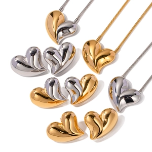 Minimalist 18K gold and silver heart earrings and necklaces set in stainless steel