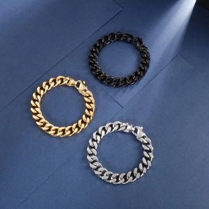 Bracelets gourmette en acier inoxydable tricolore en finitions or, argent et noir