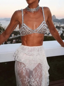 Reggiseno scintillante con strass argento e gonna in pizzo a strati per abiti da festa