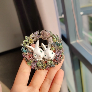 Vintage Alloy Enamel Brooch With Colorful Rhinestone Floral Wreath White Rabbits Bunny Pin For Women Coat Accessory