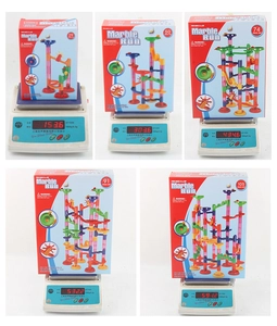 Comparison of various marble run building block sets by piece count and weight