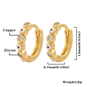 Dimensiones detalladas de los aros ojo turco en oro con circón y esmalte rosa