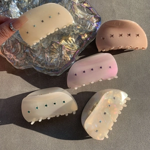 Pinzas para el cabello de acetato con diamantes de imitación en varios colores elegantes