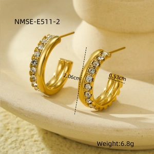 Detailed view of 18K gold plated hoop earrings with zircon pavé and exact dimensions