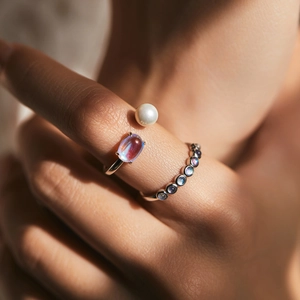 Elegant S925 sterling silver open ring set with lustrous pearl and moonstone gemstones