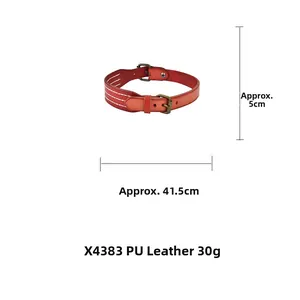 Détail du collier choker en cuir PU rouge avec dimensions 41,5 cm de long et 5 cm