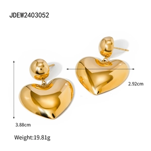 Polished gold heart drop earrings detail with 3.88cm height and 2.92cm width measurements