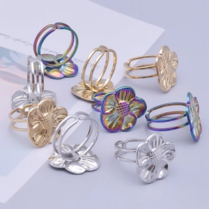 Adjustable floral pattern 304 stainless steel rings in gold, silver, and rainbow finishes