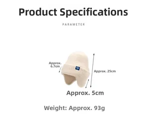 Paramètres de taille du bonnet en tricot crème avec protège-oreilles et patch