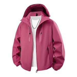 Wasserdichte beerenrote Outdoor-Kapuzenjacke mit winddichtem Stoff und Reißverschlusstaschen