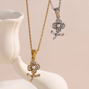 Elegante Halsketten mit 18K Gold- und Silberblumen, Kristallen und Perlen für Frauen
