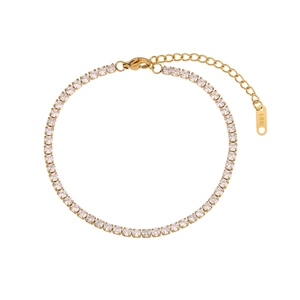 Minimalistisches Perlen-Fußkettchen mit Zirkonia-Seilkette und 18K-Tag in Goldoptik