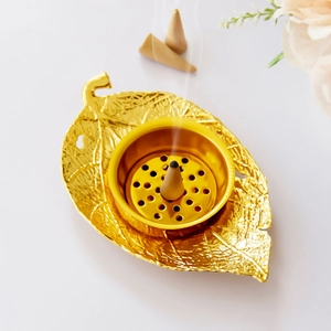 Golden Leaf Shaped Metal Incense Burner Aromatherapy Holder Desktop Home Decor Ornament Middle Eastern Style
