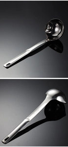 Detail of 304 stainless steel oil filter spoon with specialized drainage spout