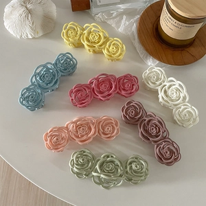 Rose Flower Hair Claw Clip Resin Matte Multiple Flowers Elegant French Shark Clip Hair Accessories For Women