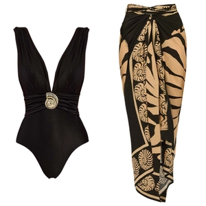 Maillot de bain une pièce à col en V profond et paréo imprimé avec boucle coquillage dorée