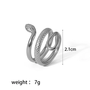 Detailed macro view of a silver snake ring showing 2.1cm height and scale texture