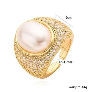 Detail shot of 18K gold plated ring with large oval pearl and cubic zirconia dimensions