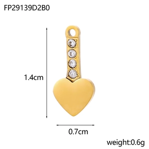 Ciondolo cuore dorato con zirconi, charm fai-da-te in acciaio inox da 1,4 cm x 0,7 cm