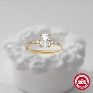 Luxurious S925 sterling silver ring with square-cut gemstone in elegant gold finish