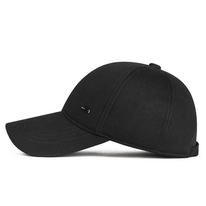 Winter thermal baseball cap for men with fleece lining and ear protection in black