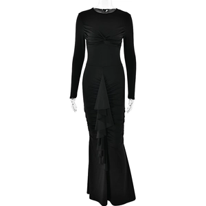 Robe longue noire à manches longues avec nœud drapé et détails à volants chic