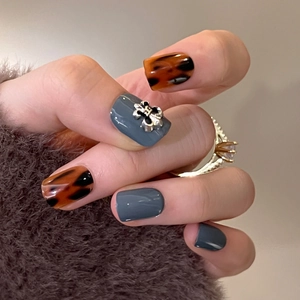 Artificial Nails Tortoiseshell Leopard Print Dark Grey Short Square Fake Nail Tips Metal Relief Retro Style Elegant