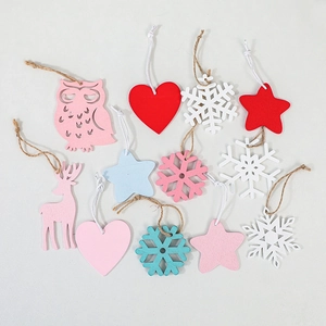 Wooden Christmas Tree Ornaments Painted Wood Reindeer Owl Snowflake Star Heart Hanging Pendant Nordic Festive Decor