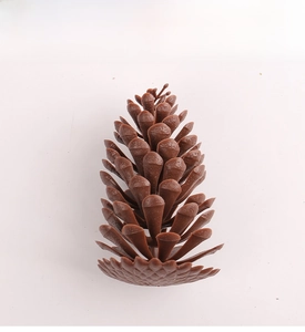 Ornement de pomme de pin marron réaliste avec structure détaillée pour décor de Noël