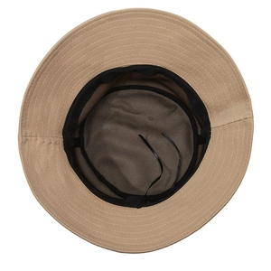 Khaki outdoor vissershoed voor zonbescherming met een duurzame trapstof textuur