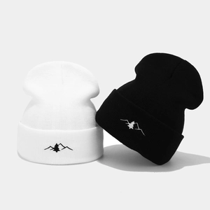 Mountain Pine Embroidery Knit Beanie Hat Acrylic Cuffed Warm Soft Ribbed Skull Cap For Outdoor Sports Men Women Couples