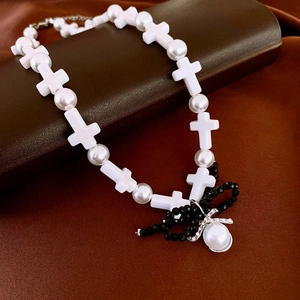 Gothic Cross Artificial Pearl Necklace For Women With Black Crystal Bow Pendant Rhinestone Resin Bead Choker Elegant Jewelry