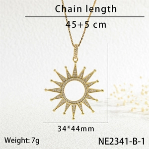 Detailed technical drawing showing 34x44mm sun pendant size and 45+5cm chain length