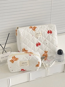 Quilted cotton teddy bear makeup bag with bow pattern and large storage capacity