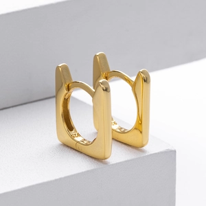 Orecchini a cerchio quadrati in argento S925 dorato dal design geometrico e minimalista