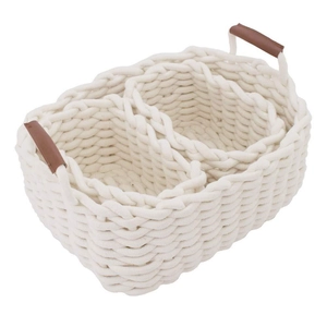 Cesti intrecciati in cotone bianco con manici in pelle per conservare prodotti per la pelle