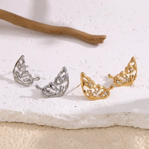 Boucles d'oreilles papillon en or 18K et argent avec design d'ailes en cristaux brillants