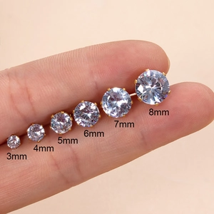 Klassische 3-8mm runde Zirkonia-Ohrstecker in vergoldeten Edelstahlfassungen