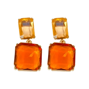 Boucles d'oreilles vintage avec cristaux ambrés carrés et base en métal doré
