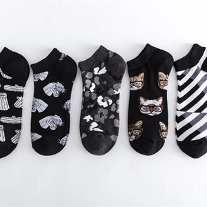 Novelty Patterned Cotton Crew Socks Breathable Sweat-Absorbing Casual Cartoon Camouflage Animal Hosiery For Men Women