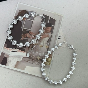 Elegant S925 sterling silver bead bracelets for women with high-shine metallic finish