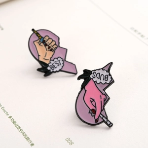Creative pink and purple Best Buds heart enamel pins with cigarette hand pattern