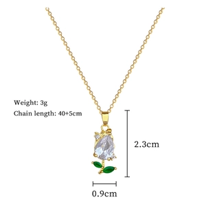Detail of gold tulip necklace with measurements: 40+5cm chain and 2.3cm zircon pendant