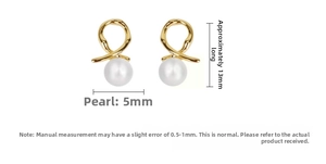 Macro detail of S925 silver pearl stud earrings with size markers 13mm and 5mm