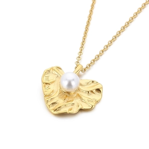 Golden heart-shaped textured pendant necklace with an elegant white pearl center