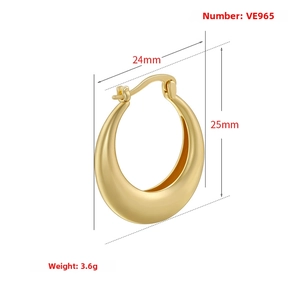 Detailed view of 18K gold plated croissant hoop earrings with 24mm size dimensions