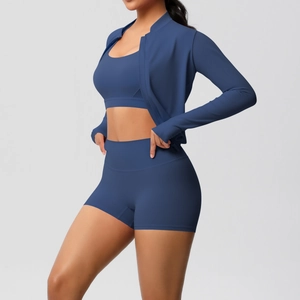 Ensemble de yoga 3 pièces bleu marine avec brassière, veste zippée et short taille haute